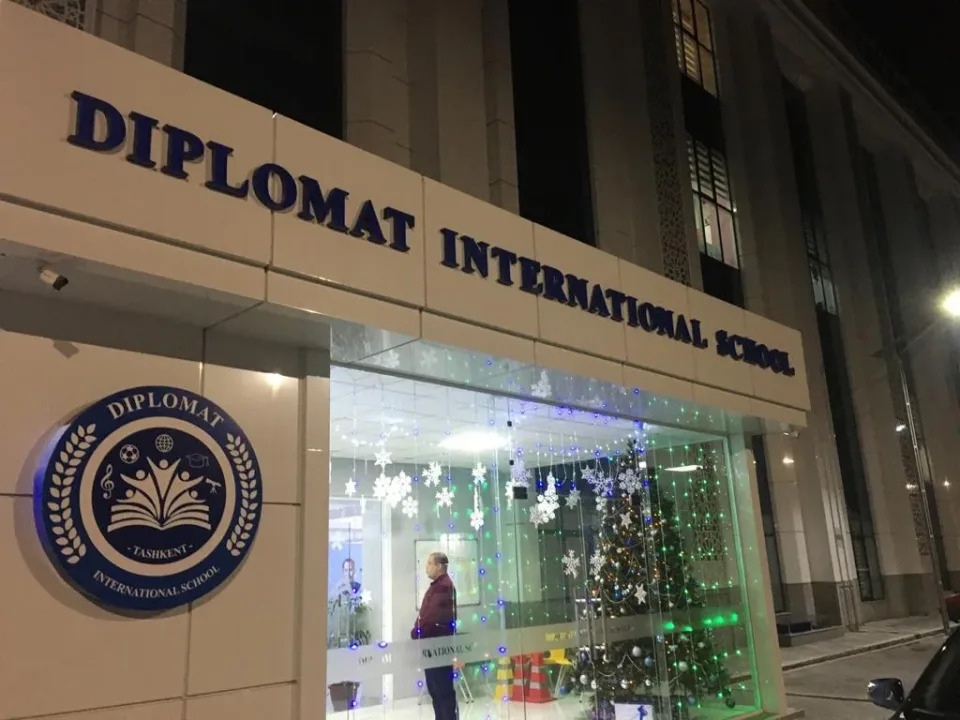 Diplomat International School
