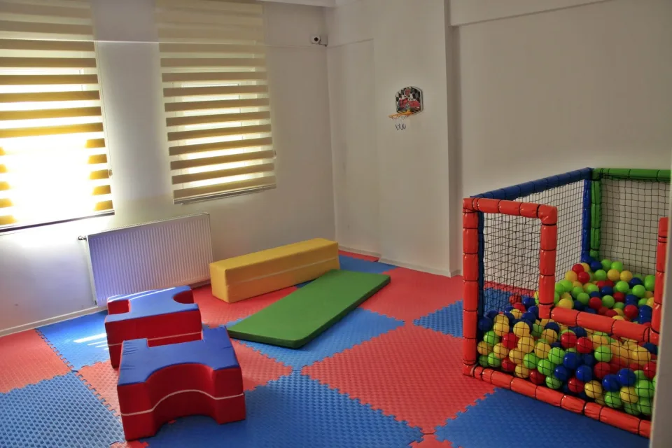 Muğla Minik Kalpler Anaokulu - Fotoğraf 11