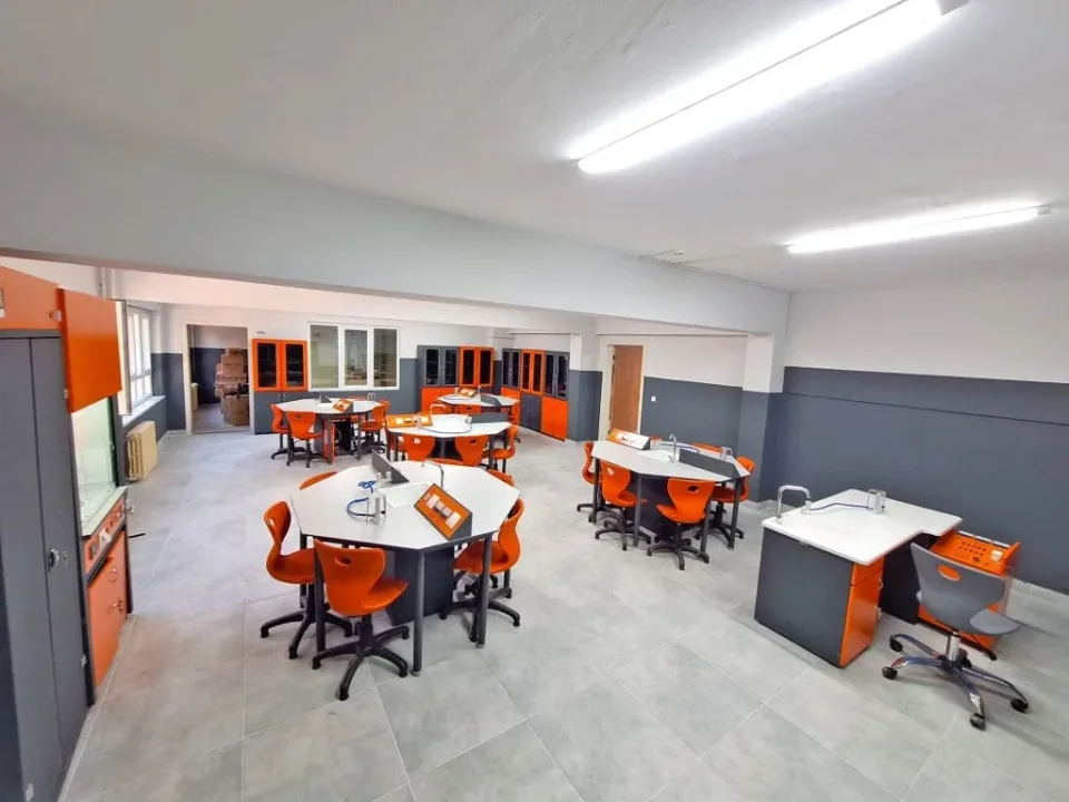 Ahmet Keleşoğlu Anadolu Lisesi - Fotoğraf 8